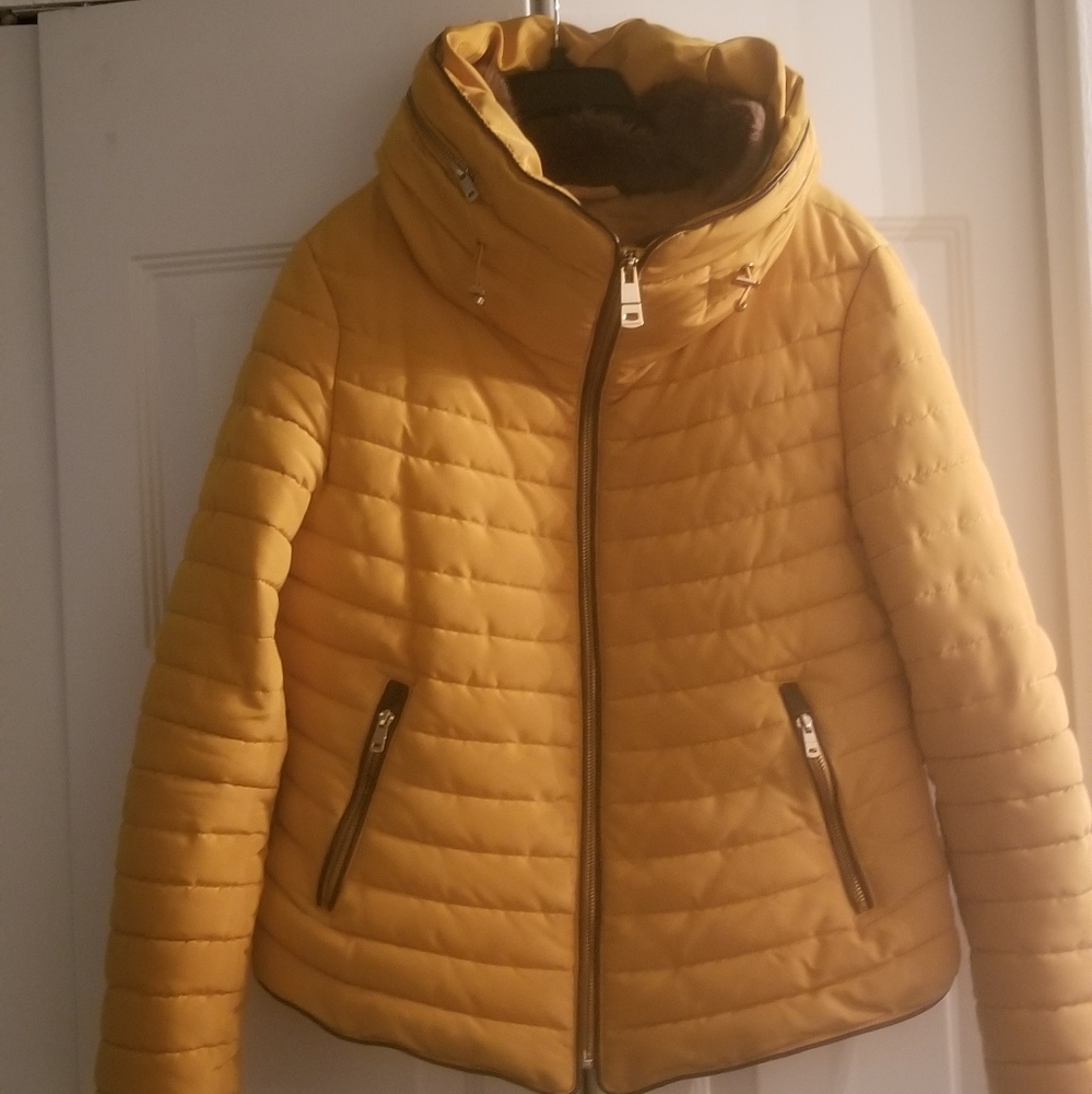 Zara Coat very good condition.